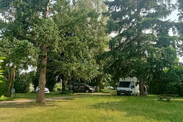 Emplacements locatif Camping via Allier